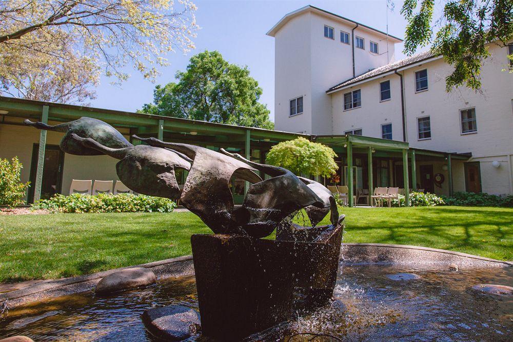 University House - Anu Hotel Canberra Exterior photo