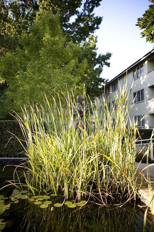 University House - Anu Hotel Canberra Exterior photo